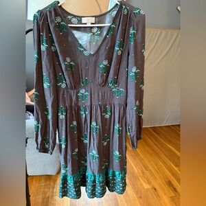 5/$25 LOFT Brown Gray V-Neck Bishop Sleeve Sundress